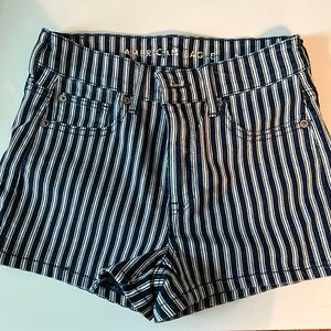 American Eagle high rise shortie shorts
